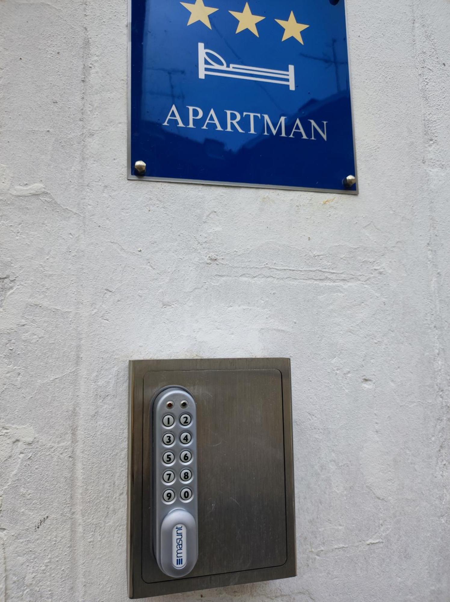 Apartment Andy Загреб Экстерьер фото